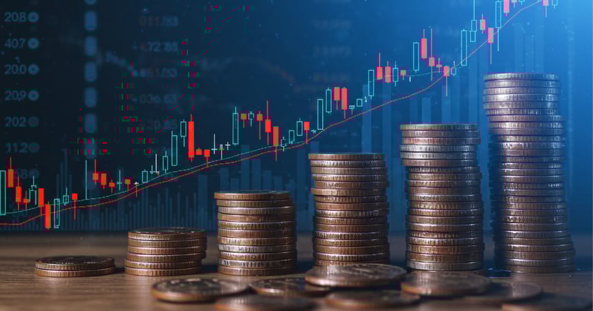 Riding the Highs: What Smart Investors Do When Markets Peak