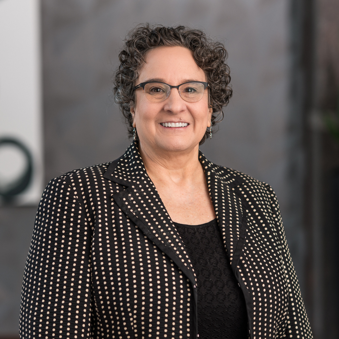  Connie Reichert