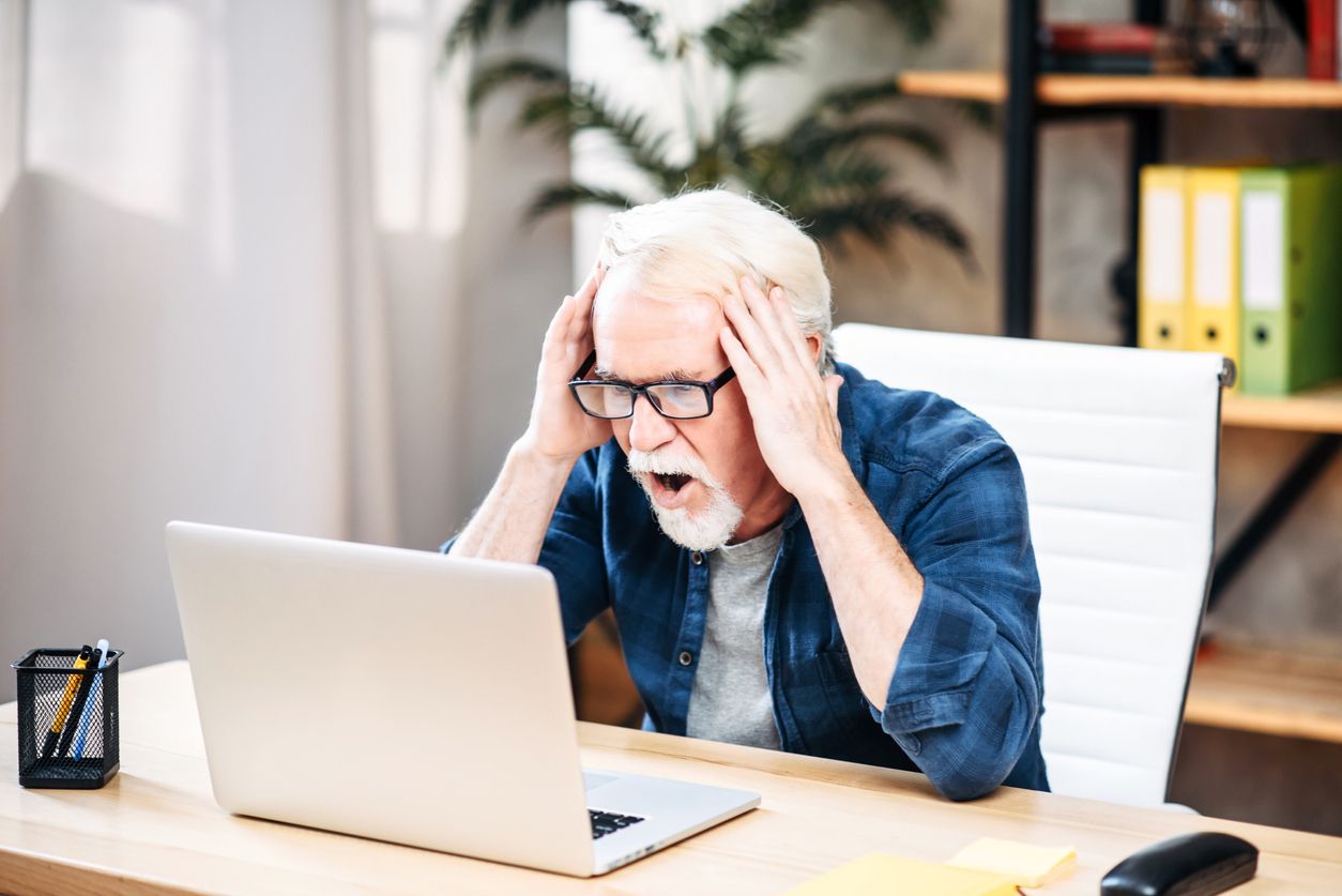 How to Minimize Regret with Your Investment Decisions